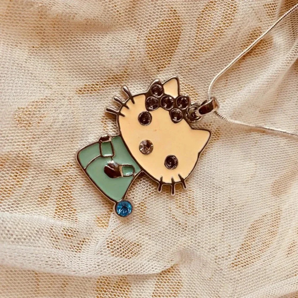 Rhinestone Embellished Kitty Colorful Enamel Metallic Pendant Fashion Necklace - Picture 5 of 6
